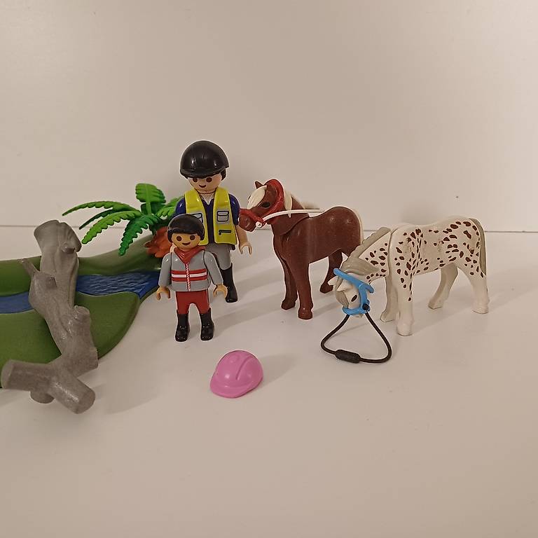 Playmobil 5685 Country - La Balade à Poney - Set Avec Cavalier Et Chevaux - Neuf