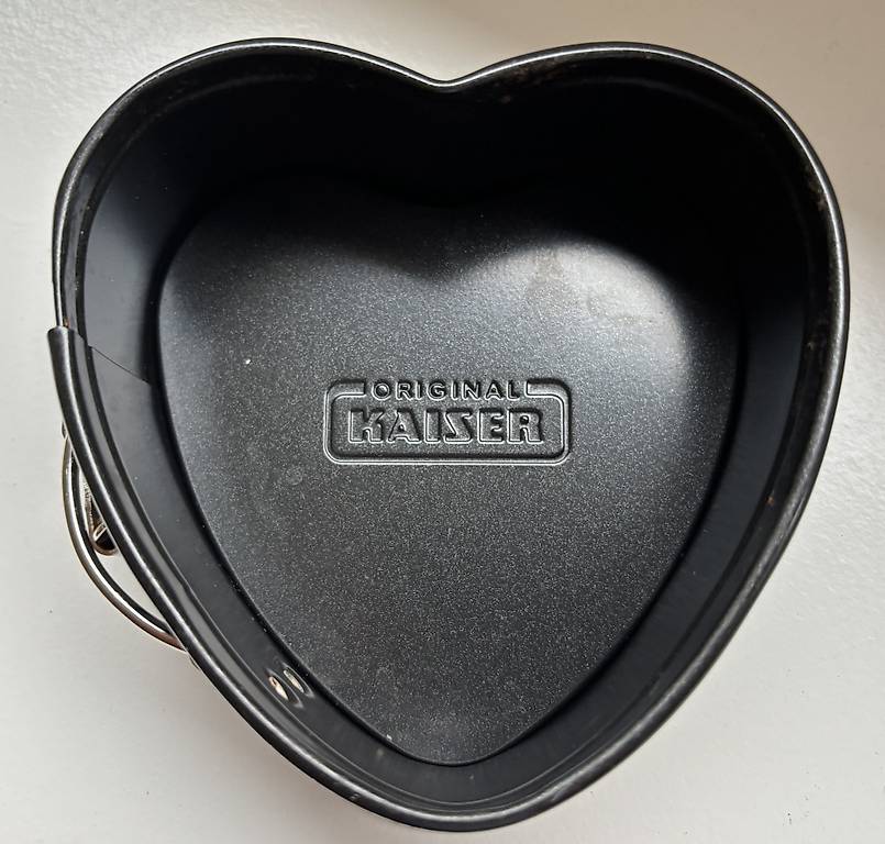 Moule coeur à charnière 25 x 25 cm Dr. Oetker Back-Freude | France Moule coeur à charnière 25 x 25 cm Dr. Oetker Back-Freude | France
