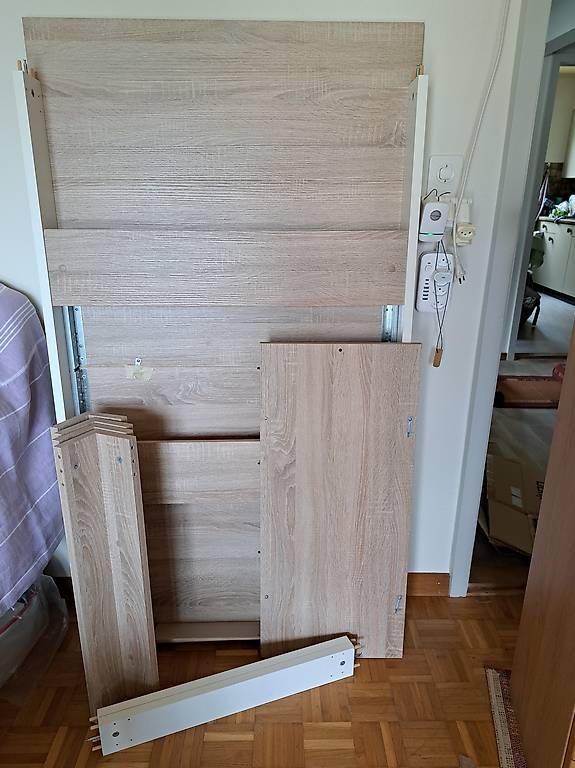 Table à manger rallonge extensible 160-200x90 déjà démontée im Kanton ...