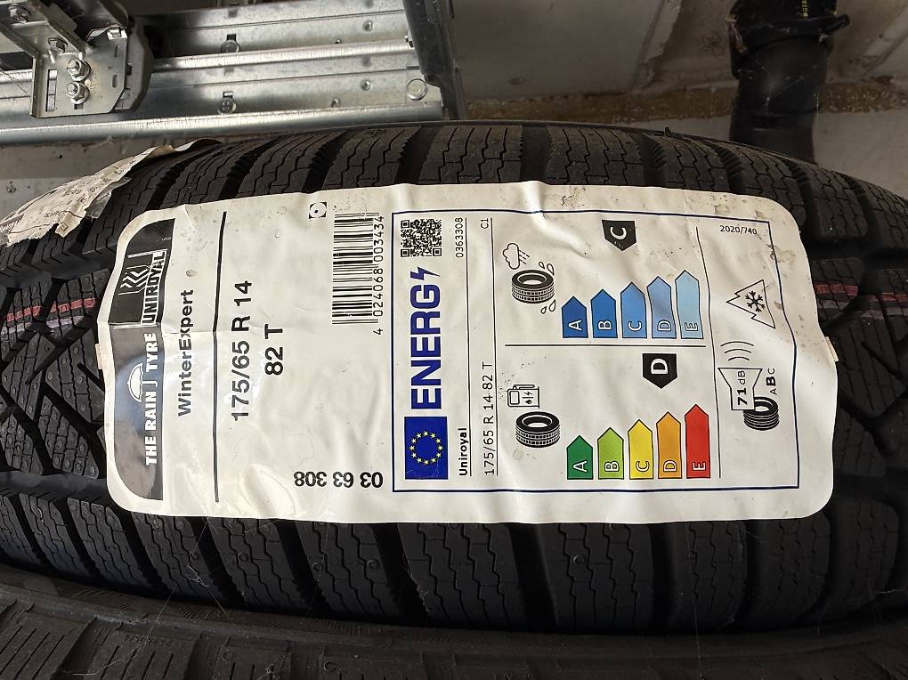 Pneu Hiver 175/65/14 Canton Neuchâtel - anibis.ch