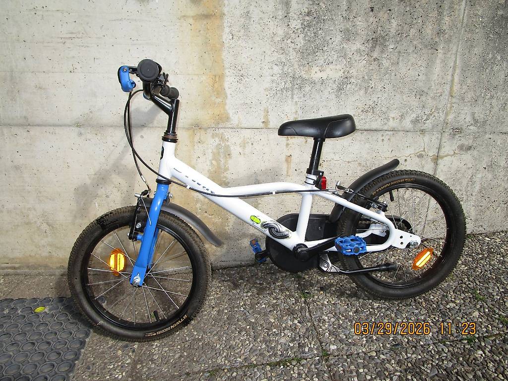 vélo pour enfant 6 a 7 ans Canton Vaud - anibis.ch