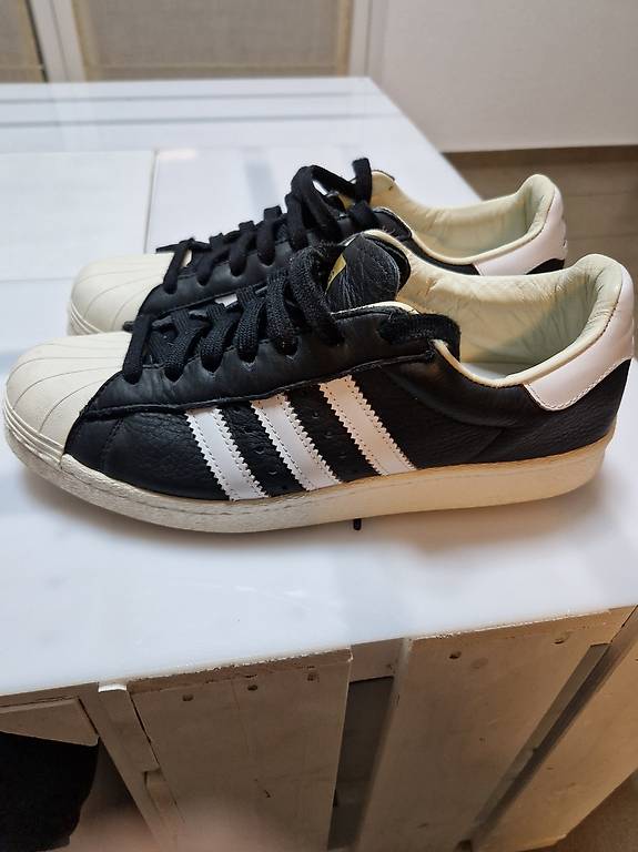 Adidas superstar taille 42 sales