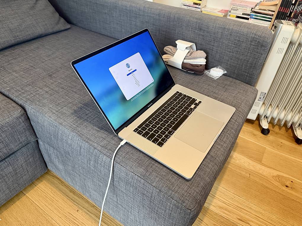 Macbook 12' de 2017 256GO 8GB Ram i7 im Kanton Genf - anibis.ch