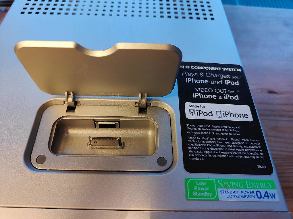 Mini Chaine HIFI & haut parleurs & Télécommande à donner im Kanton Bern ...