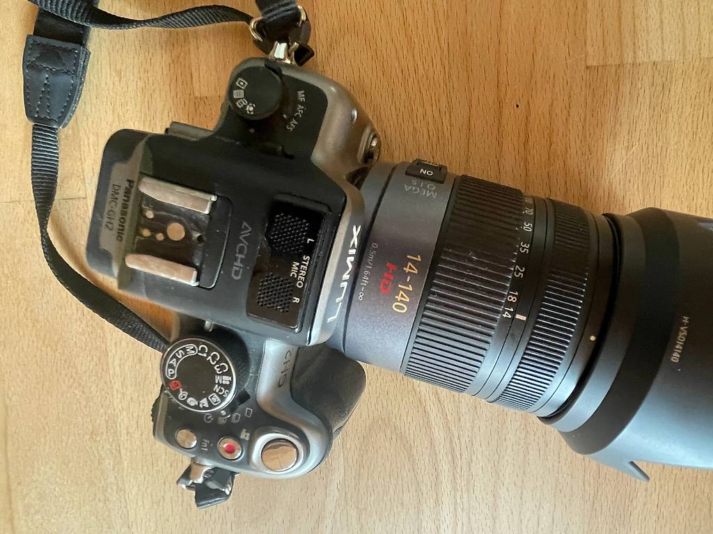 Kamera Panasonic Lumix GH2 mit Objektiv Lumix Vario 14-140mm Canton ...
