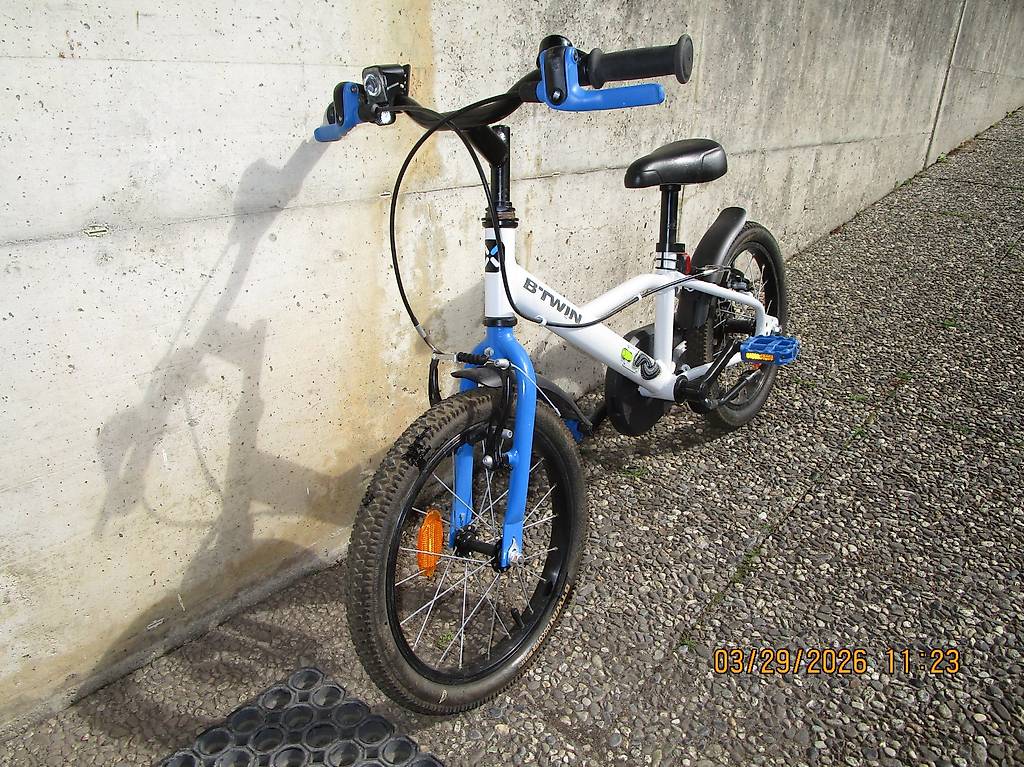 vélo pour enfant 6 a 7 ans Canton Vaud - anibis.ch