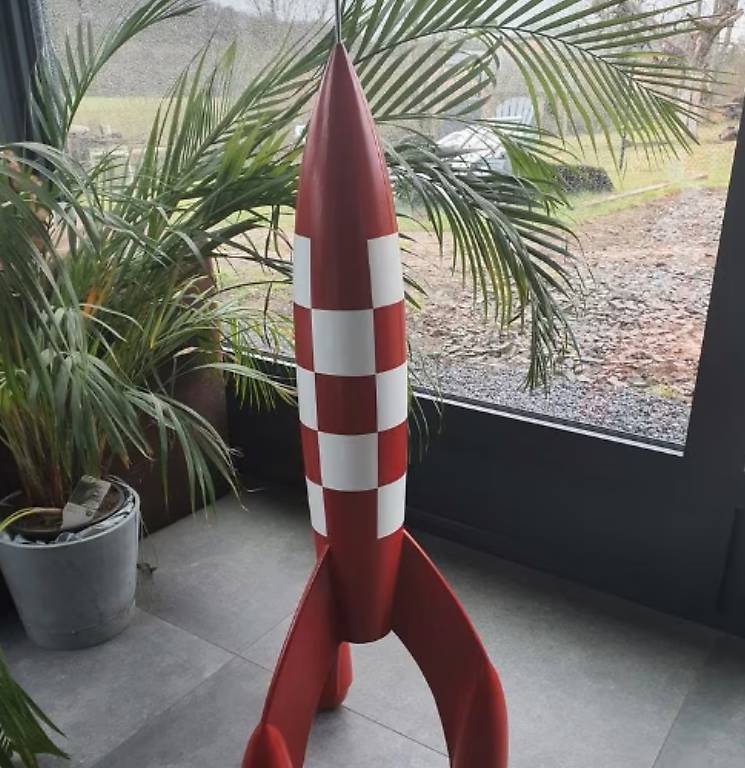 La fusée de Tintin alunit chez Artcurial