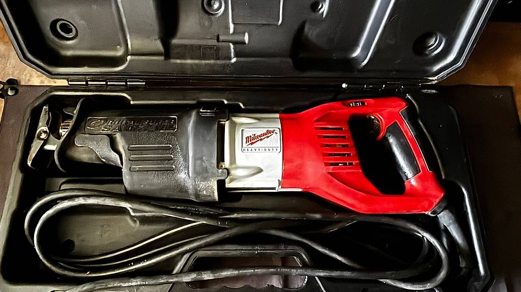 Scie Sabre Hilti SR-30 - Filaire - Occasion