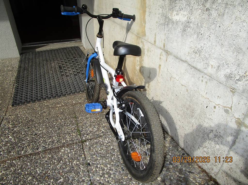 vélo pour enfant 6 a 7 ans Canton Vaud - anibis.ch