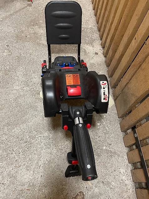 base isofix red castle