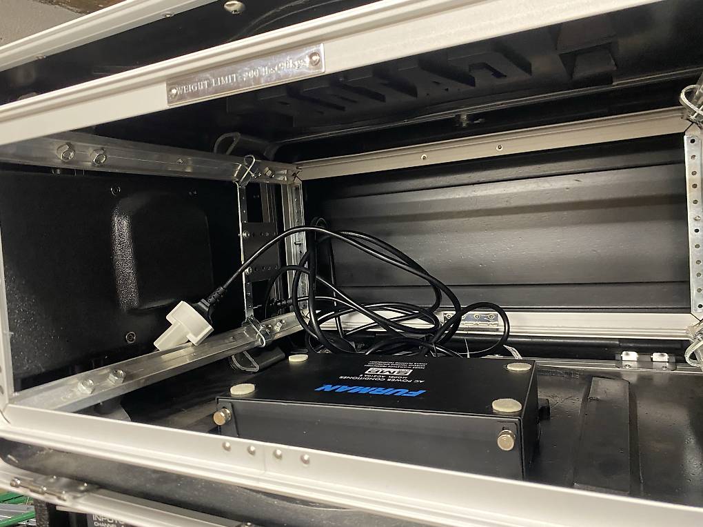 Rack Modulable Gator rack case avec alim Furman pro Canton Fribourg - anibis.ch