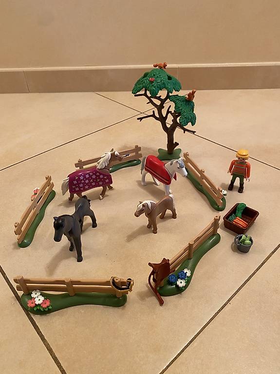 Lot De 11 Chevaux Playmobil Avec Barrière - Geobra 1974 - Enclos Western Vintage