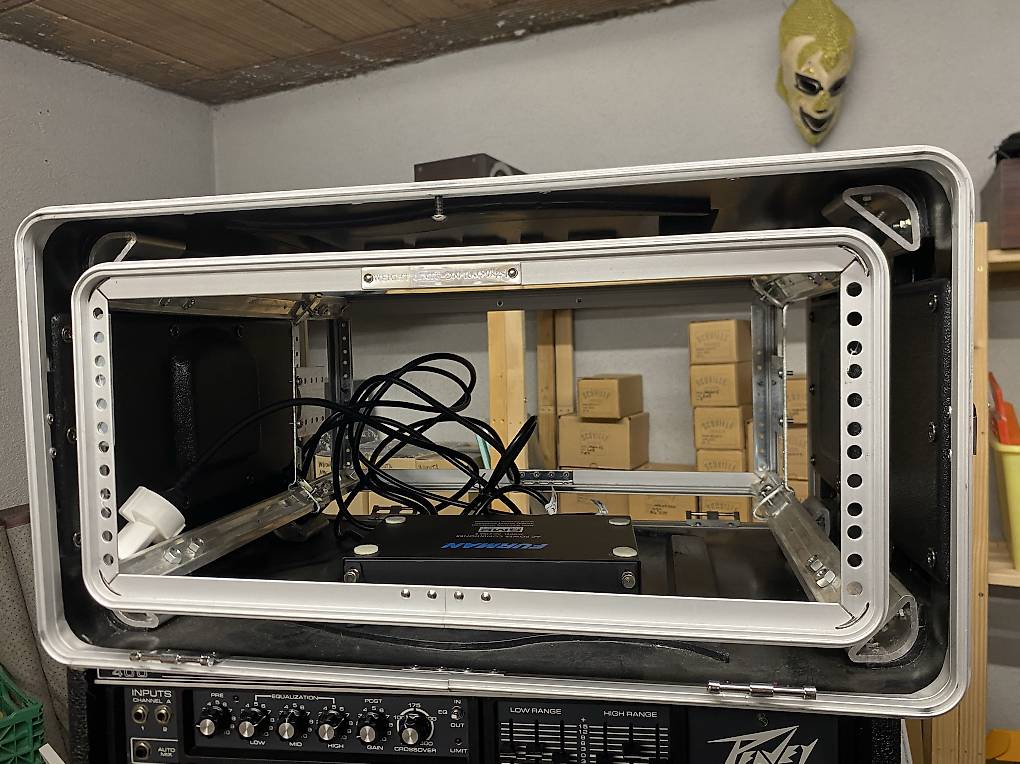Rack Modulable Gator rack case avec alim Furman pro Canton Fribourg - anibis.ch