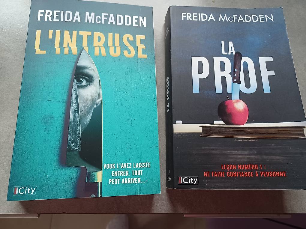 Livres L intruse et la Prof Canton Vaud - anibis.ch
