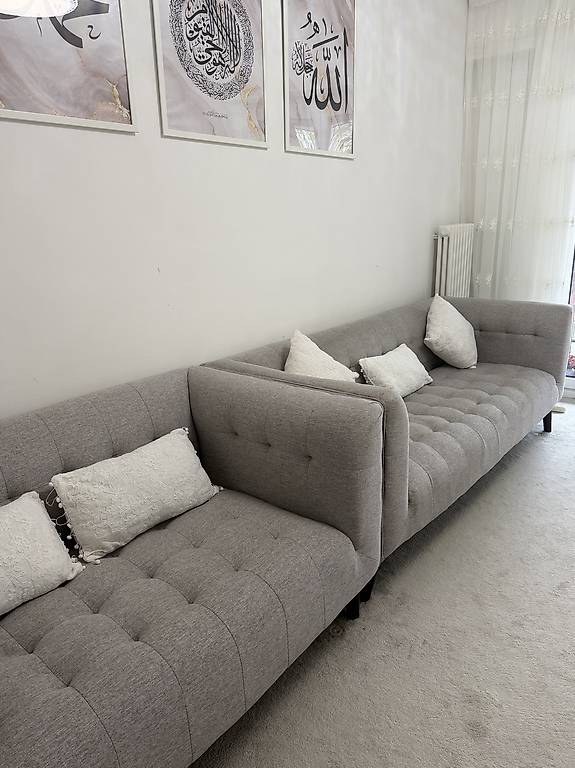 Lot de 2 canapés gris-beige en très bon état Canton Vaud - anibis.ch