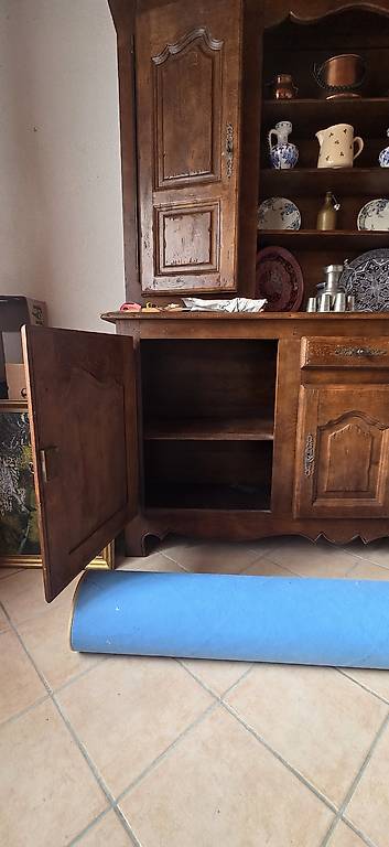 Vaisselier rustique (Chêne massif) Parfait état ! Canton Genève - anibis.ch