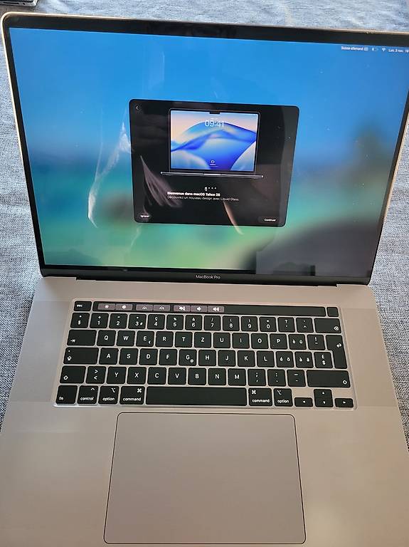 MacBook Pro (16-inch, 2019), i7 @2.6GHz, 32GB RAM, 500GB HDD