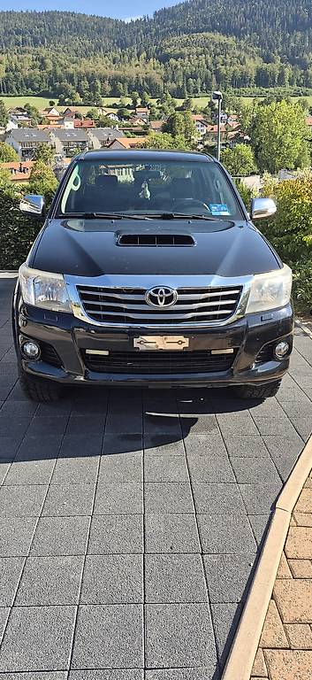 Toyota hilux 3.0l — slika 1