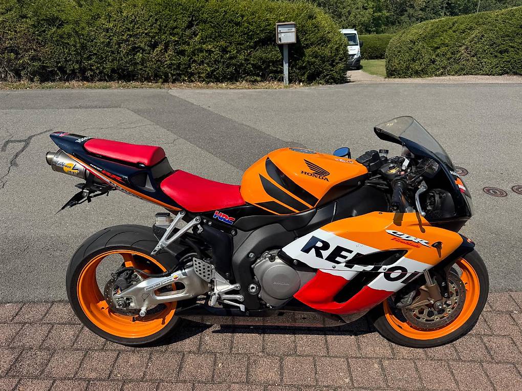 Honda CBR 1000 RR im Kanton Waadt - anibis.ch