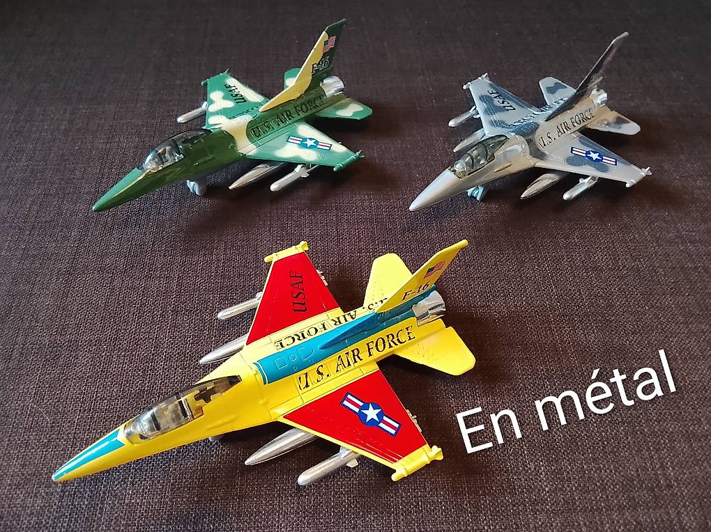 Lot De 10 Miniatures Avions De Chasse – URSS Et USA – Collection