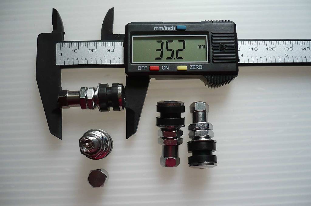 Bouchon De Valve Voiture GIONAR Lot De 4 Valves Métalliques Pour Jantes En Aluminium, Valves En Acier Argenté Pour Jantes En Aluminium, Valve De Pneu De Voiture 11,3 Mm, Trou De Valve