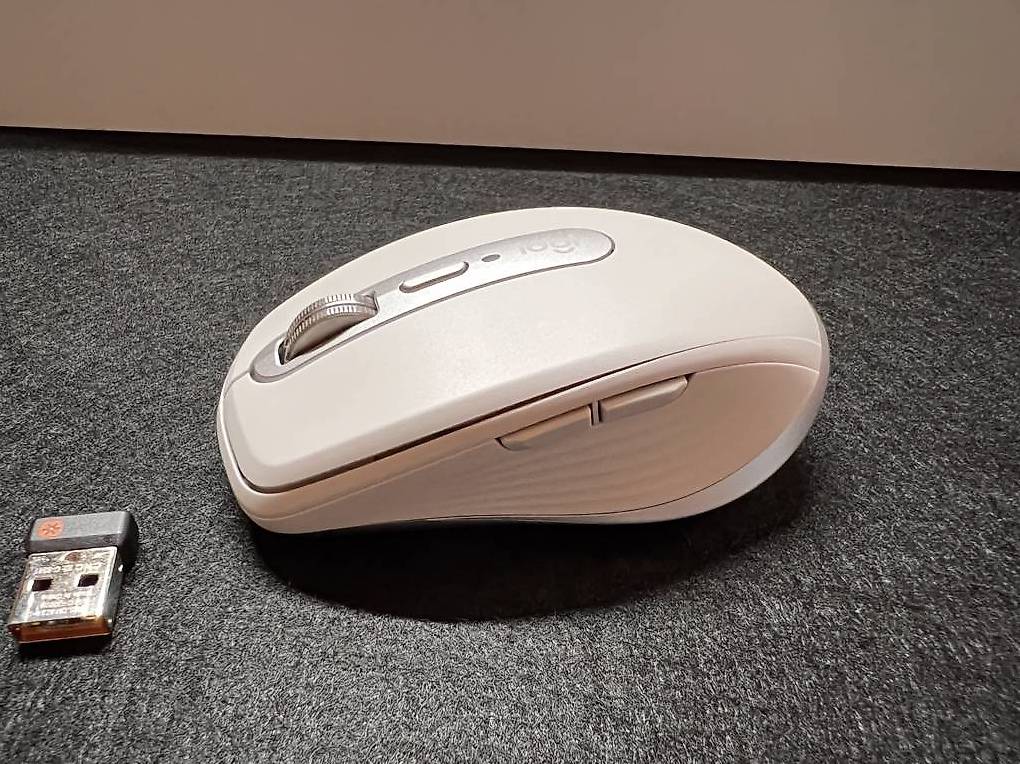 Logitech Pour Souris Sans Fil Mac MX Anywhere 3 Blanc