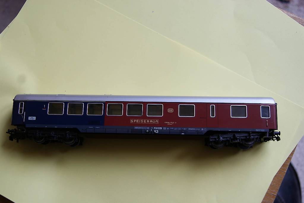 HO 1/87 WAGON VOYAGEURS CORAIL 2ème Cl USI B18t