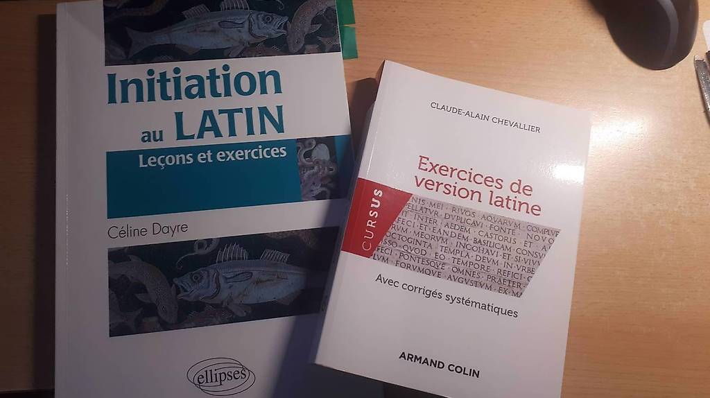 Trois Livres Scolaires de Latin 20.- 15.- et 20.- Canton Vaud