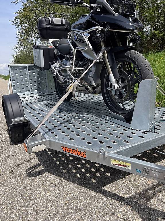 Remorque moto freinée à louer pour motos, quad, etc Canton Vaud anibis.ch