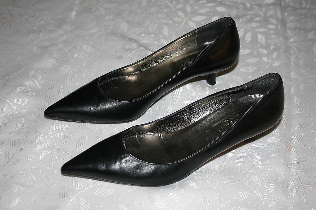 Escarpins noirs Fausto Santini bout carré T.38 Cuir ref.64791 - Joli Closet
