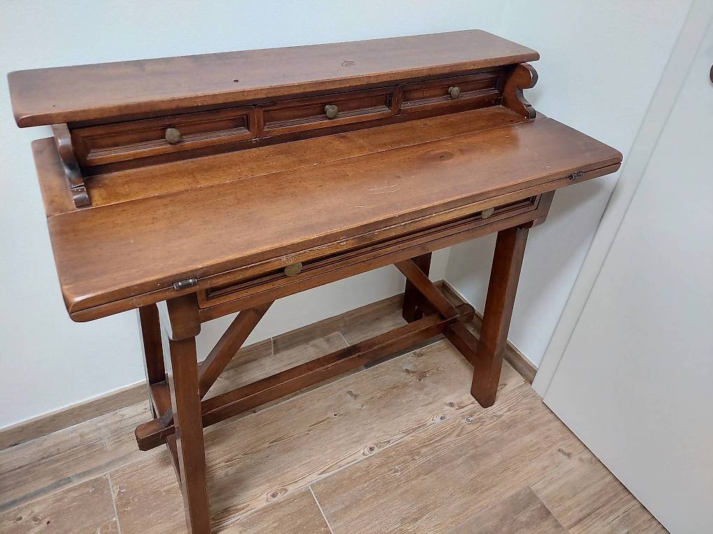 Bureau ancien bois massif Canton Valais - anibis.ch
