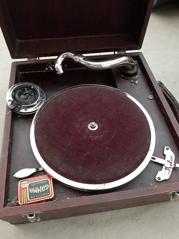 Ancien Gramophone Pathé de bistrot (D'occasion) à Bevaix pour CHF 1050