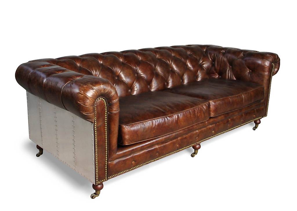 Fleming, un grand canapé chesterfield, cuir marron