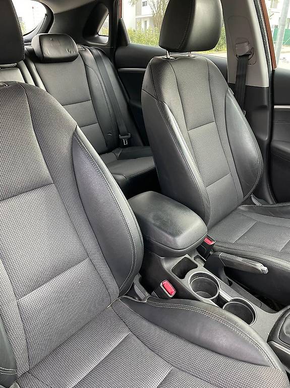 HYUNDAI i30 1.6 CDRi Comfort — slika 2
