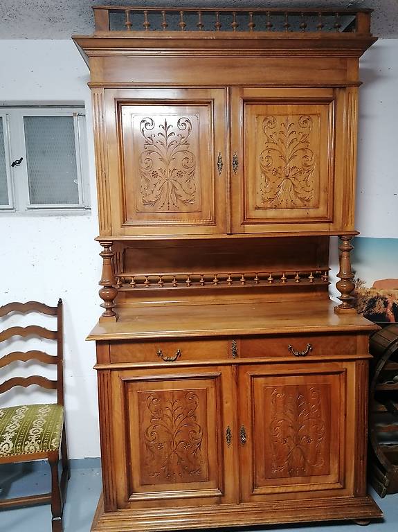 Buffet rustique Canton Vaud - anibis.ch