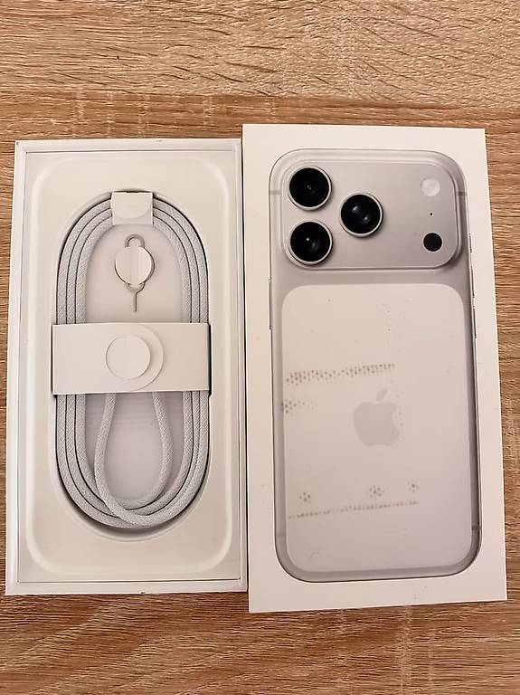 iPhone 17 Pro 256GB Silder