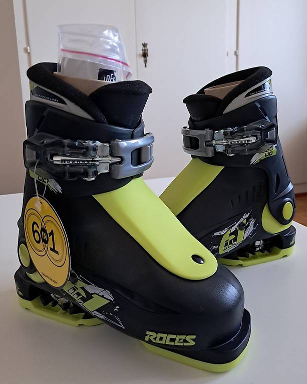 CHAUSSURES DE SKI RSJ 60 JUNIOR LANGE 2027 CHAUSSURES DE SKI RSJ 60 JUNIOR LANGE 2027